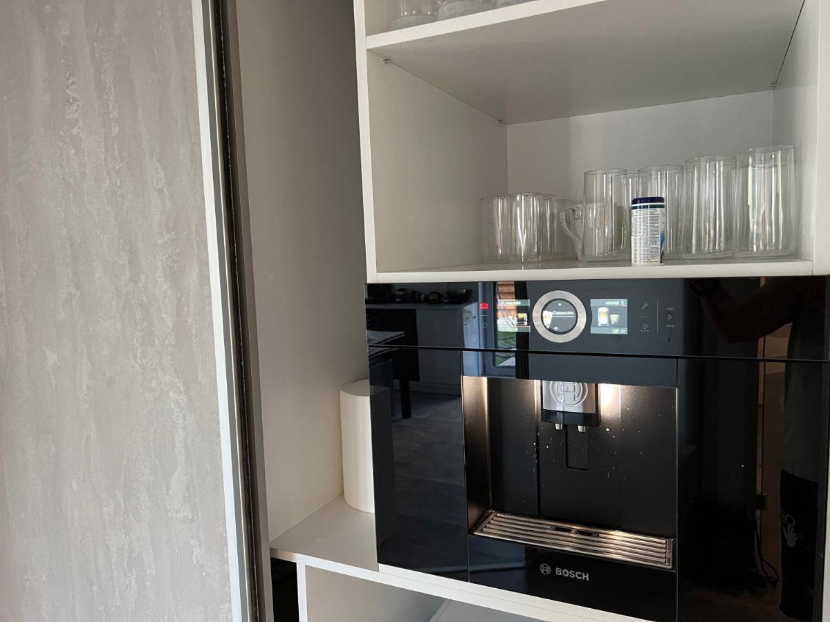 בוקרשט Fancy Penthouse Studio With Lakeview W10 מראה חיצוני תמונה