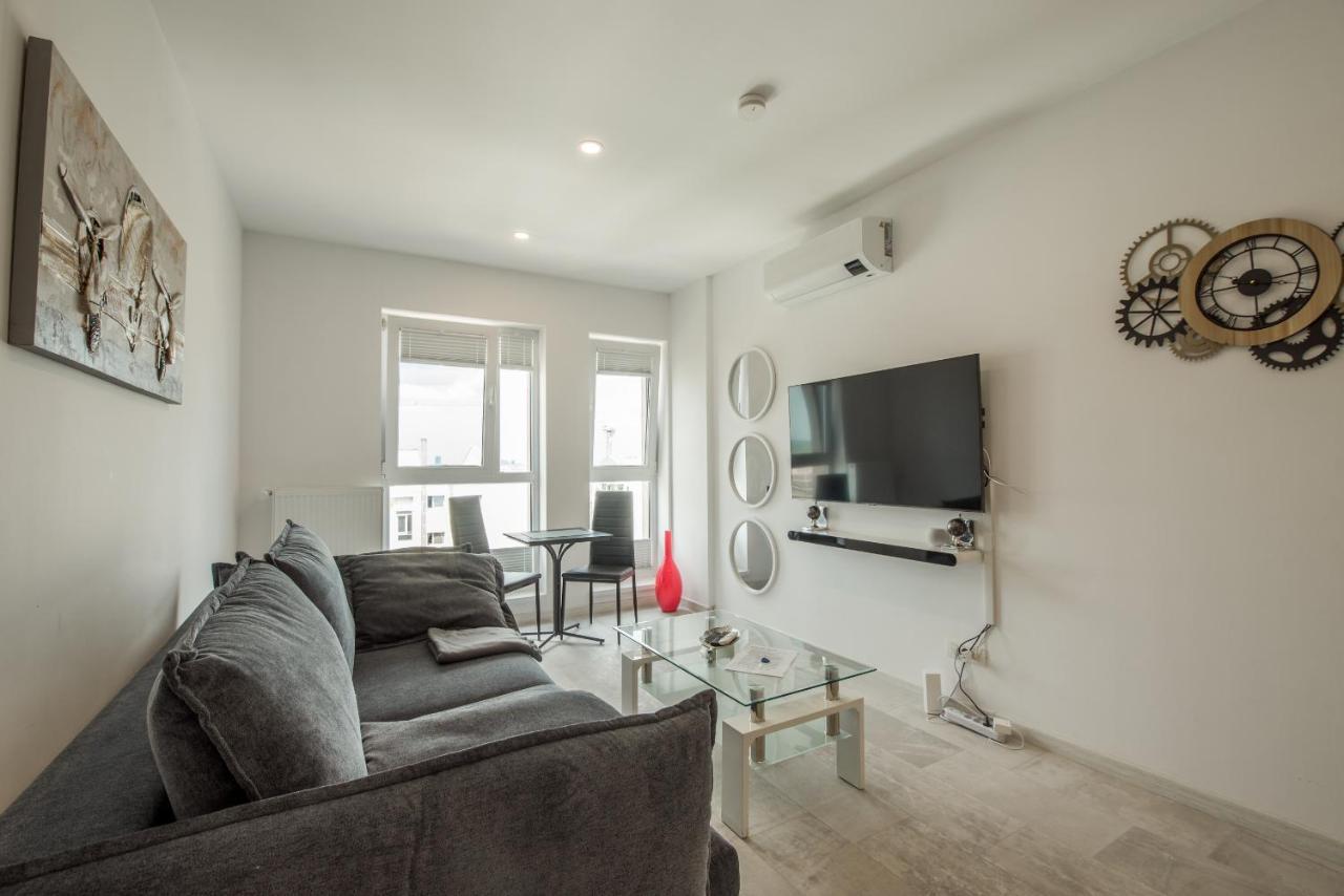 בוקרשט Fancy Penthouse Studio With Lakeview W10 מראה חיצוני תמונה