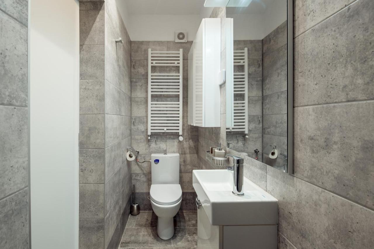 בוקרשט Fancy Penthouse Studio With Lakeview W10 מראה חיצוני תמונה