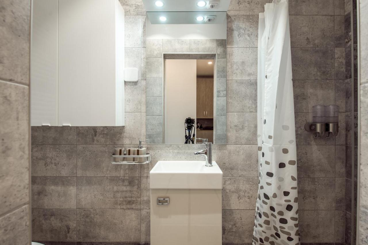 בוקרשט Fancy Penthouse Studio With Lakeview W10 מראה חיצוני תמונה