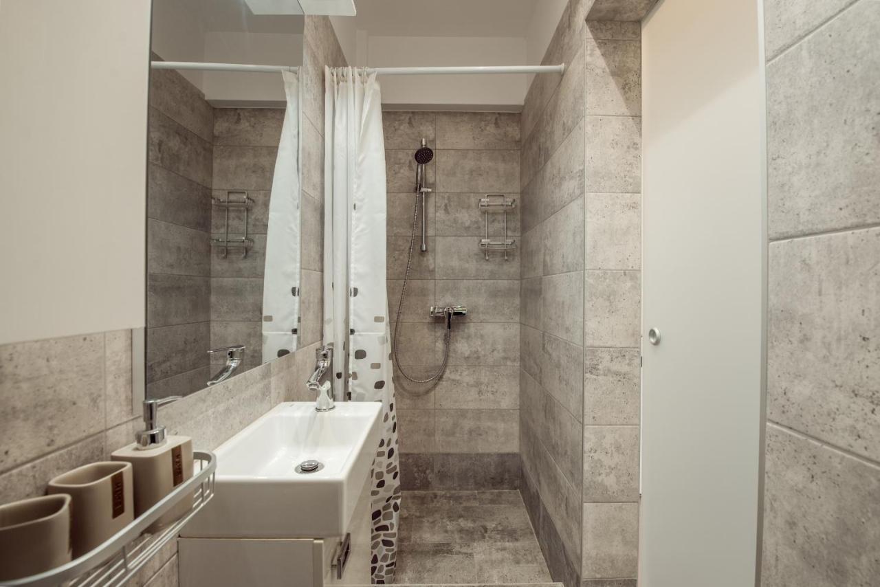 בוקרשט Fancy Penthouse Studio With Lakeview W10 מראה חיצוני תמונה